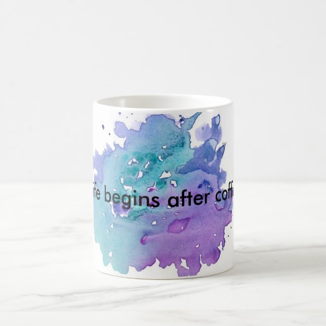 Cup with unique design (Center)