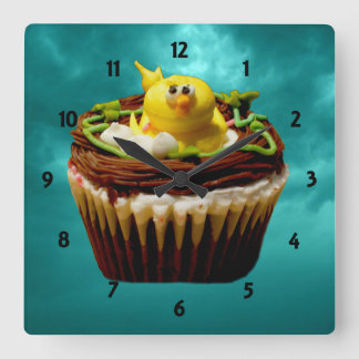 Cupcake with Bird Clock