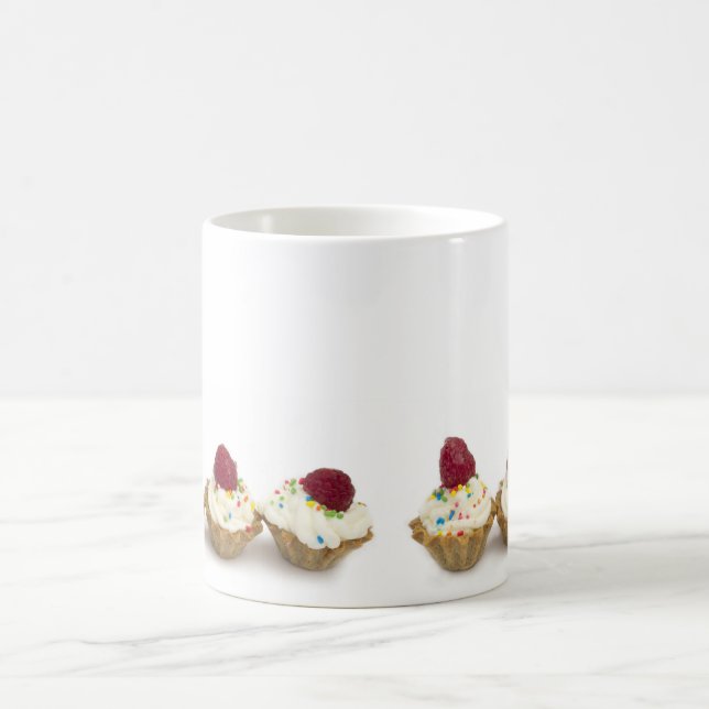 cupcakes with raspberries coffee mug (Center)