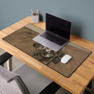 Curiosity Rover On The Surface Of Mars. Desk Mat