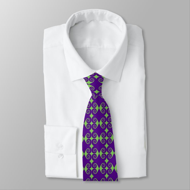 Curls Pattern Tie (Tied)