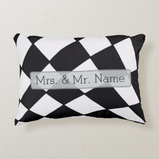 Curved Grid | Modern Decorative Cushion