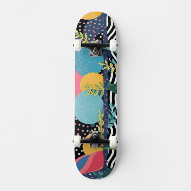 Curves and dots with leaves   skateboard (Front)
