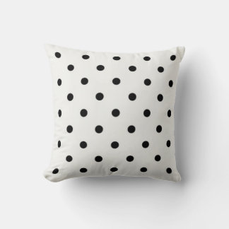 Cushion with round pattern