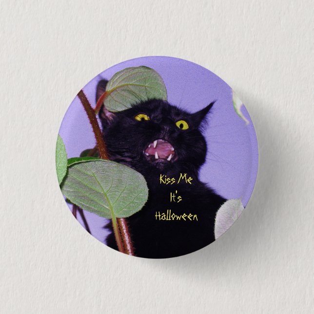 Custom Angry and grumpy Halloween black cat 3 Cm Round Badge (Front)