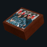 Custom Christmas Photo Gift Wooden Jewellery Keeps Gift Box<br><div class="desc">Looking for a unique Christmas gift idea that will make your loved ones' holiday extra special? Our Custom Christmas Photo Gift Wooden Jewellery Keepsake Box is the perfect choice. This handcrafted wooden box is more than just a gift; it's a beautiful keepsake that captures cherished holiday memories. With a personalised...</div>