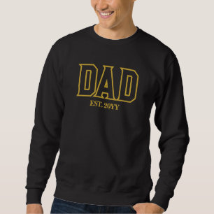 Custom Dad Est Year Personalised Gift for New Dad Sweatshirt