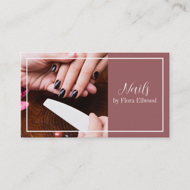 Custom Elegant Nail Saloon Business Card (Front)