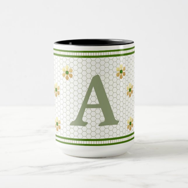 Custom Initial Letter | Chic Gold Daisy Honeycomb  Mug (Center)