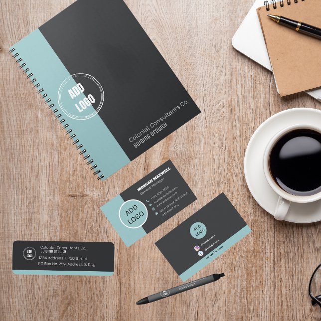 Custom logo modern minimalist  business card (Office Stationaries)
