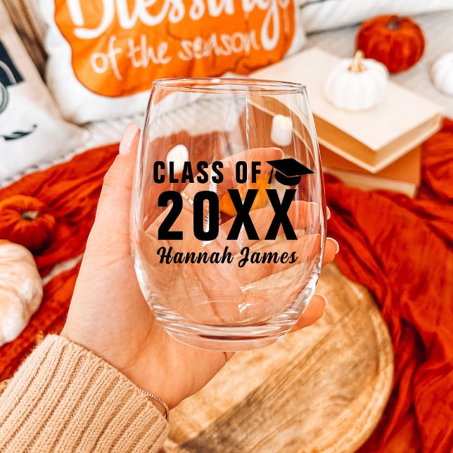 Custom Name Class Of 2025 Graduation Stemless Wine Glass (Custom Bold Black Class Of 2025 Graduation Party Stemless Wine Glass
)