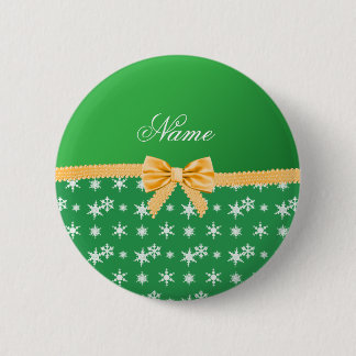 Custom name green snowflakes gold bow 6 cm round badge