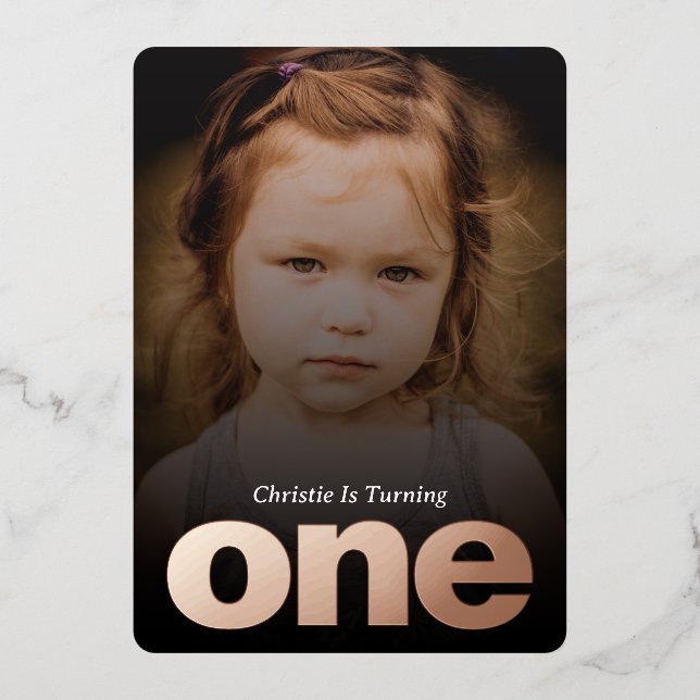 Custom Photo Minimalist 1st Birthday Foil Invitati (Front)