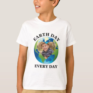 Custom planet heart photo Earth day every day T-Shirt