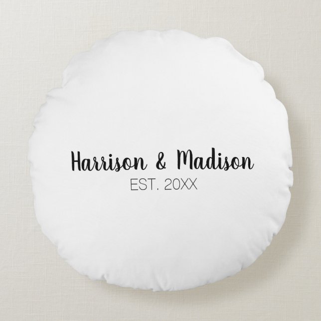 Custom script couples names wedding round cushion (Front)
