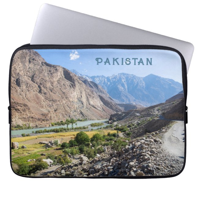 Custom Text Pakistan Laptop Sleeve (Front)