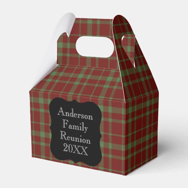 Customisable Green and Red Plaid Family Reunion Favour Box (Front Side)