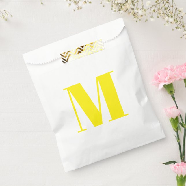 Customise monogram initial yellow white favour bags (Sealed)