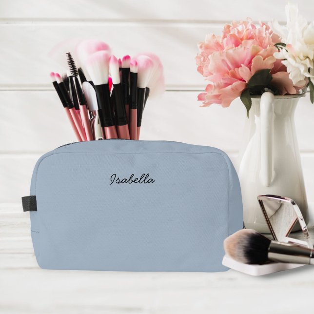 Customized cosmetic bag, wedding party gift dopp kit (Creator Uploaded)