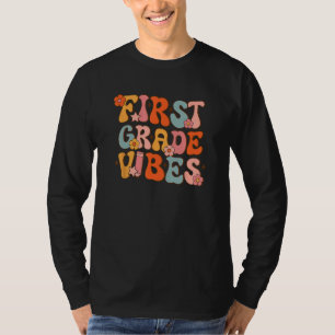 Cute 1st Grade Vibes Back To School Retro First Gr T-Shirt