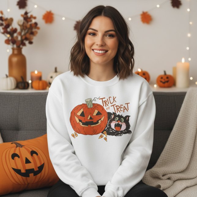 Cute and Trendy Vintage Retro Halloween Sweatshirt (Cute and Trendy Vintage Retro Halloween Sweatshirt)