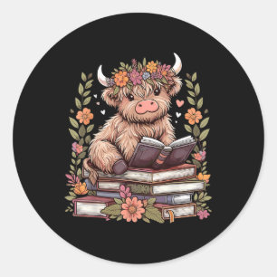 Cute Baby Highland Cow Reading Book Bookworm Classic Round Sticker