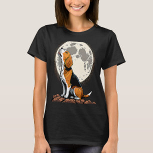 Cute Beagle Howling at the Moon  Beagle Mom T-Shirt