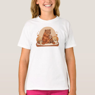 Cute Bear and Warm Autumn Vibes Art T-Shirt