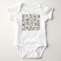 Cute bear, hand-drawn seamless pattern.