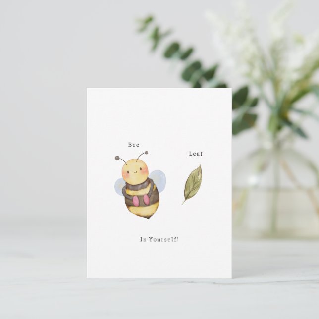 Cute Bee Leaf Believe In Yourself Quote Card (Standing Front)