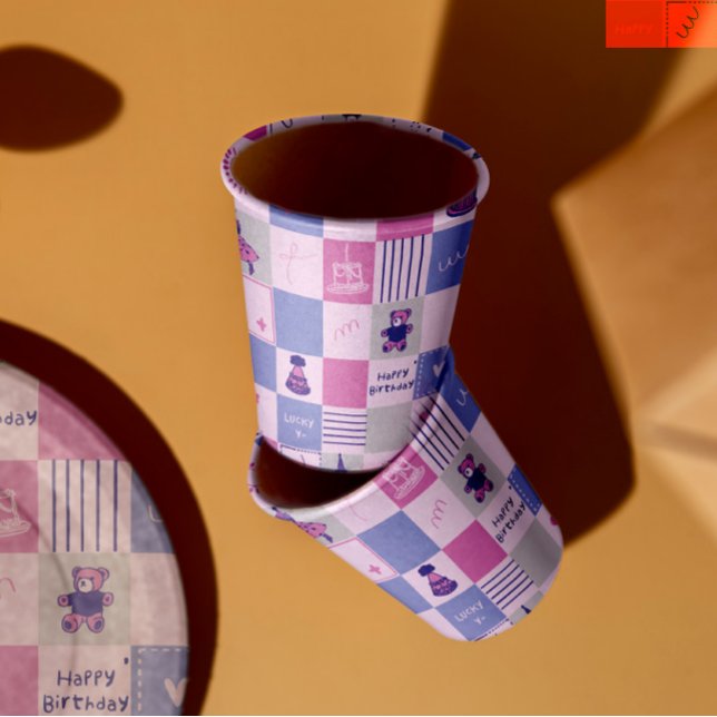 Cute Birthday Squares – Pink modern Pattern Paper Cups (Creator Uploaded)
