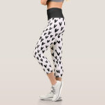 Cute Black And White Doodle Hearts Capri Leggings<br><div class="desc">Cute Black And White Doodle Hearts Capri Leggings</div>