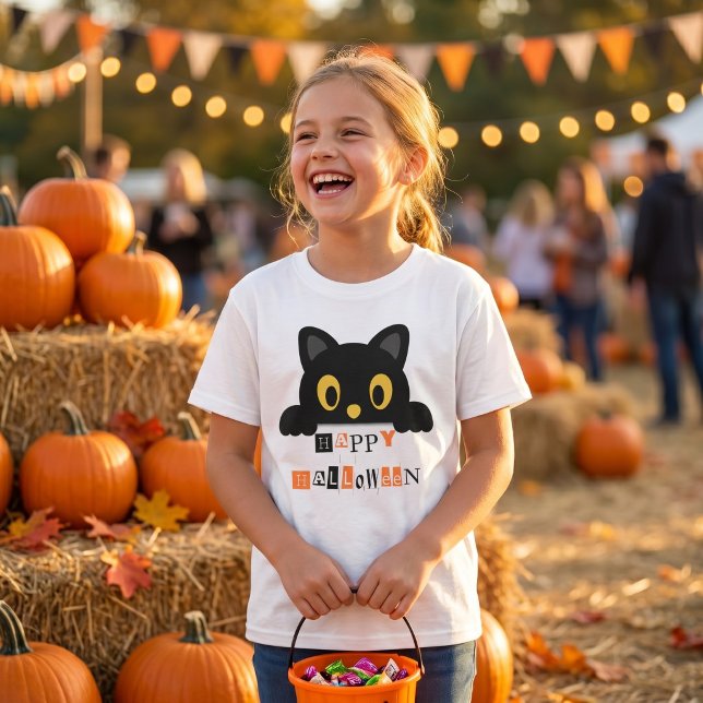 Cute Black Cat Halloween T-Shirt (Creator Uploaded)