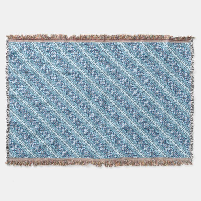 Cute blue decorative ukrainian patterns design throw blanket (Front)