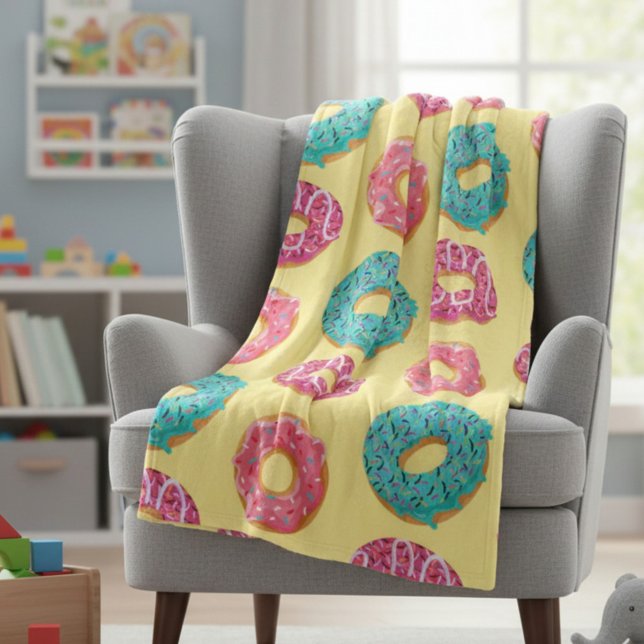 Cute Bright Doughnut Pattern Fleece Blanket (Creator Uploaded)