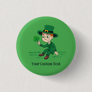 Cute cartoon leprechaun with shamrock and rainbow 3 cm round badge