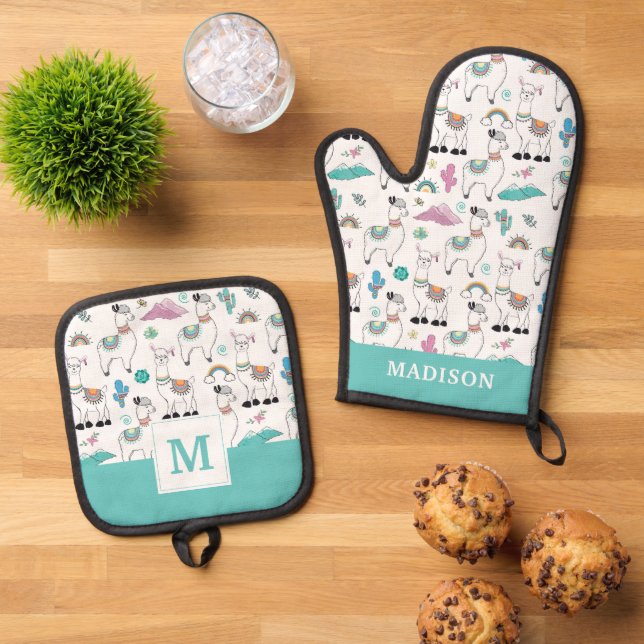 Cute Cartoon Llama Pattern Oven Mitt & Pot Holder Set (Top Down)