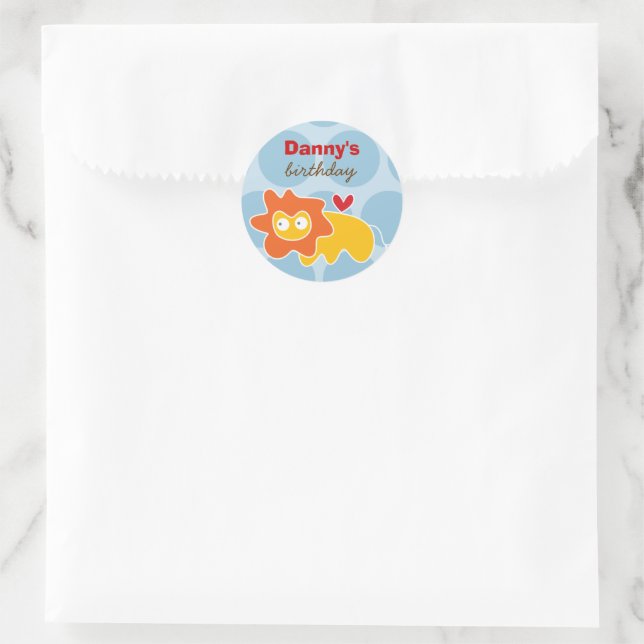 Cute Cartoon Yellow Lion Fun Kid's Birthday Party Classic Round Sticker (Bag)