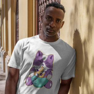 Cute Cat Eating Halloween Ramen  T-Shirt