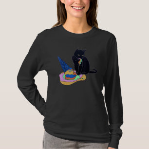 Cute Cat Eating Ice Cream Black Cat Dessert T-Shirt