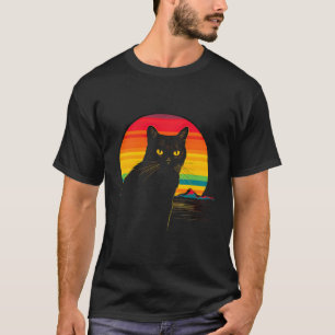 Cute Cat In Front Of Rainbow Cats Lover Catowner T-Shirt