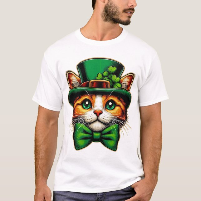 Cute cat/kitten Saint Patrick's Day  T-Shirt (Front)
