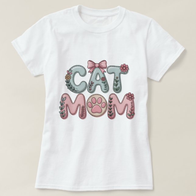 Cute Cat Mum Graphic T-Shirt (Design Front)