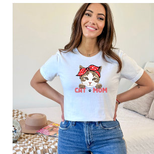 Cute Cat Mum Red Scarf T-Shirt