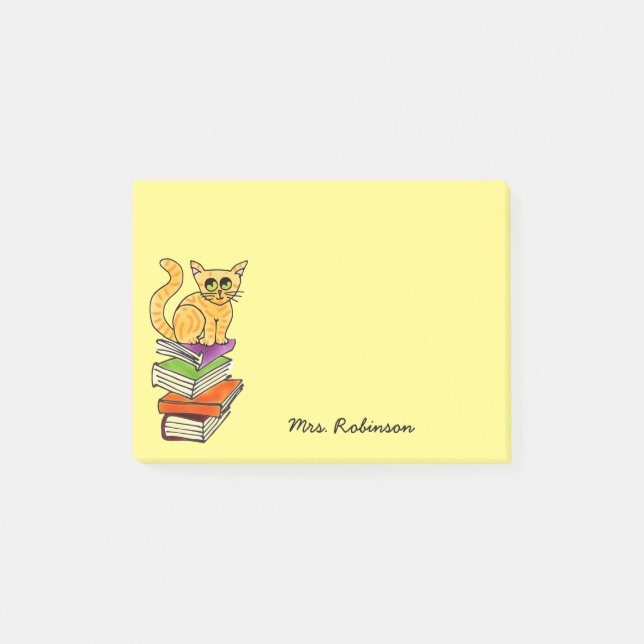 Cute Cat on Book Stack Teacher Name Yellow 4 x 3 Post-it Notes (Front)