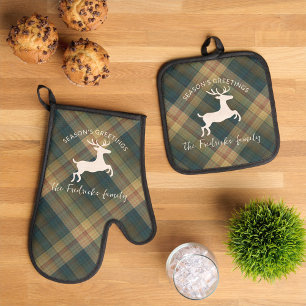 Cute Charming Happy Holidays Deer Log Decor Oven Mitt & Pot Holder Set