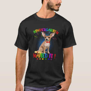 Cute Chihuahua Graduation Class Of 22 Kindergarten T-Shirt
