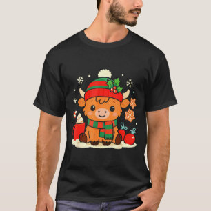 Cute Christmas Highland Cow Heifer Xmas Farm Anima T-Shirt