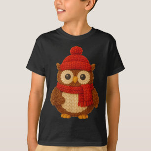 Cute Christmas Owl Winter Snow  T-Shirt