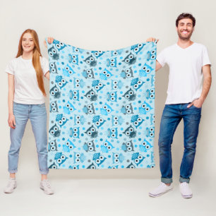 Cute cyan colourful owl pattern fleece blanket